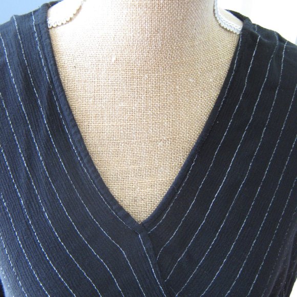 Juicy Couture Black Pinstripe Top - Picture 5 of 6